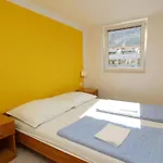 In Mit Eigener Terrasse By Interhome Apartmán Baška
