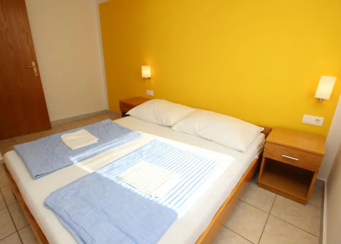 In Mit Eigener Terrasse By Interhome Apartmán Baška
