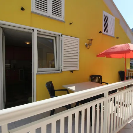 In Mit Eigener Terrasse By Interhome